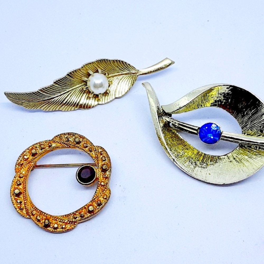 Set of 3 Vintage Brooches Pins Gold Tone Gem Crystal Pearl Focals Leaf Shape